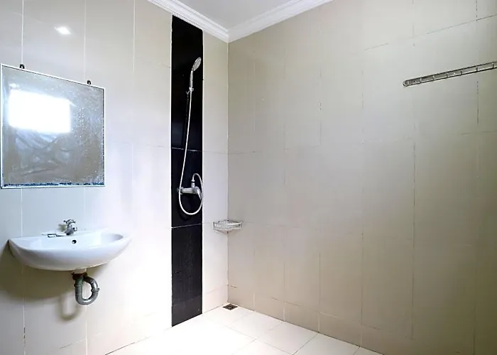 Rena Segara House Guest house 2*